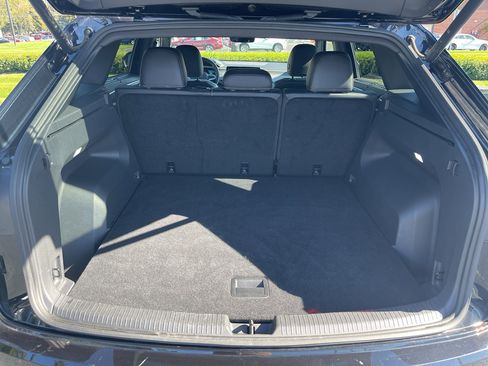 Used 2025 Volkswagen Atlas Cross Sport SE image 14