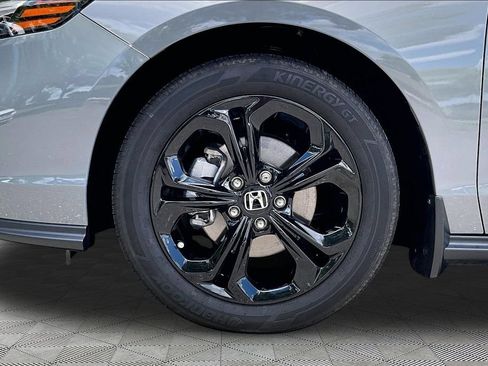 Used 2025 Honda Accord SE image 24