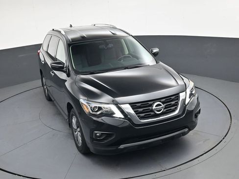 Used 2020 Nissan Pathfinder SV image 27