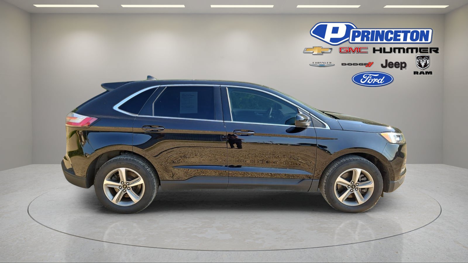 Used 2024 Ford Edge SEL w/ Convenience Package AWD/4WD image 8