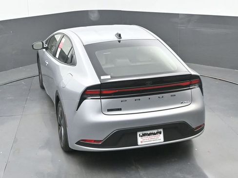 New 2026 Toyota Prius LE image 28