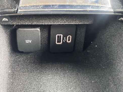 Used 2025 Lincoln Corsair FWD image 24
