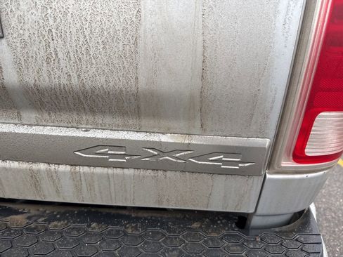 Used 2017 RAM 3500 Laramie Longhorn image 11