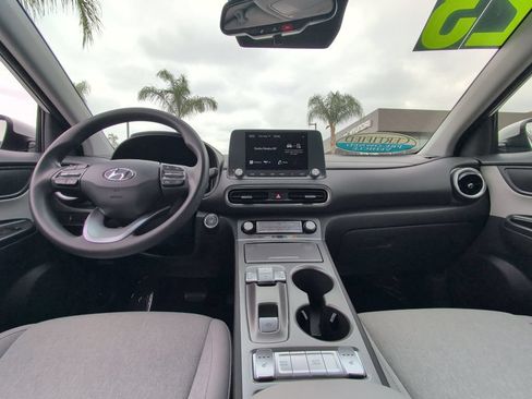 Certified 2023 Hyundai Kona SE FWD image 27