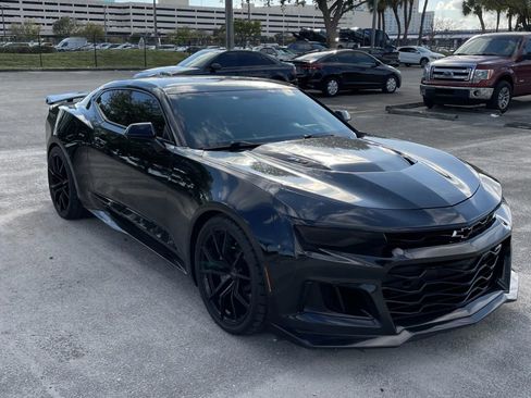 Used 2018 Chevrolet Camaro ZL1 image 1