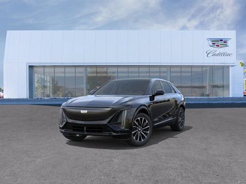 New 2026 Cadillac Lyriq Sport w/ LPO, Floor Liner Package AWD/4WD image 8