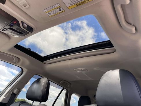 Certified 2024 Subaru Outback Touring AWD/4WD image 9