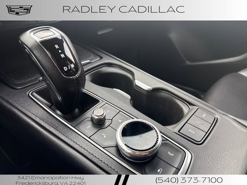 Used 2019 Cadillac XT4 Premium Luxury image 21