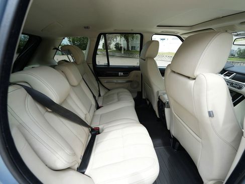 Used 2011 Land Rover Range Rover Sport Supercharged image 32