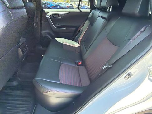 Certified 2024 Toyota RAV4 XSE w/ Weather Package AWD/4WD image 38