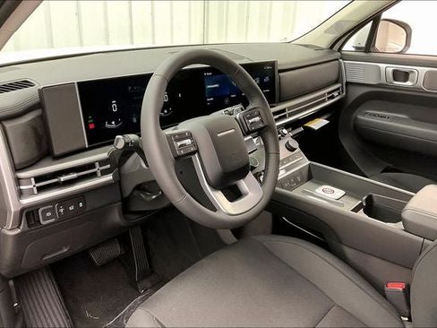 Used 2026 Hyundai Santa Fe SE AWD/4WD image 8