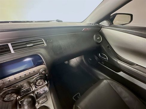 Used 2011 Chevrolet Camaro SS w/ RS Package image 11