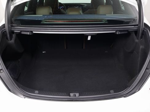 Used 2020 Mercedes-Benz E 350 Sedan image 14