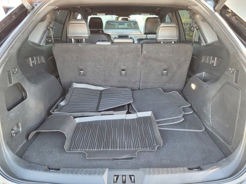 Used 2021 Ford Edge ST image 29