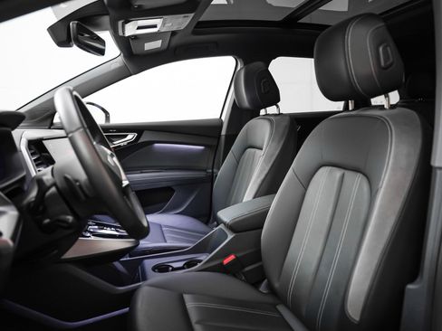 Used 2024 Audi Q4 e-tron Premium Plus w/ Premium Plus image 8