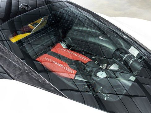Used 2016 Ferrari 488 GTB RWD image 19