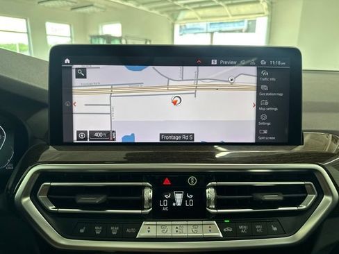 Used 2024 BMW X3 xDrive30i AWD/4WD image 3