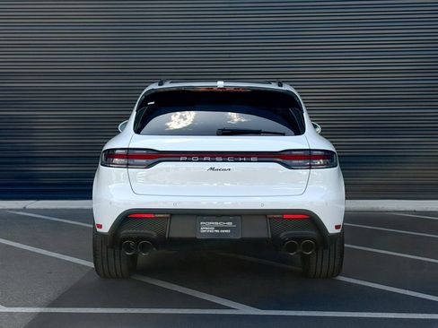 Certified 2026 Porsche Macan AWD/4WD image 10
