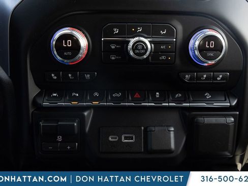 Used 2019 GMC Sierra 1500 SLT w/ SLT Premium Plus Package image 9