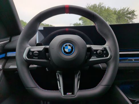 New 2026 BMW i5 M60 AWD/4WD image 23