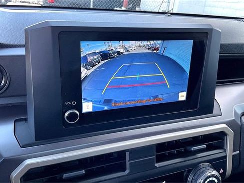 Used 2025 Toyota Tacoma SR5 image 21