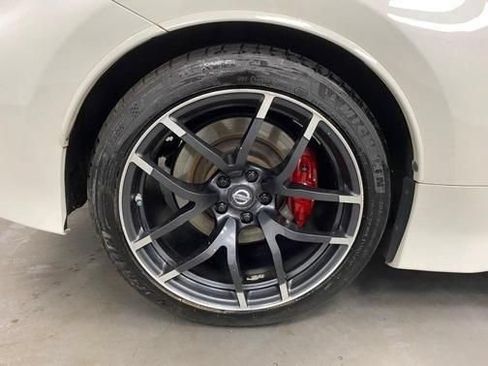 Used 2016 Nissan 370Z NISMO RWD image 18