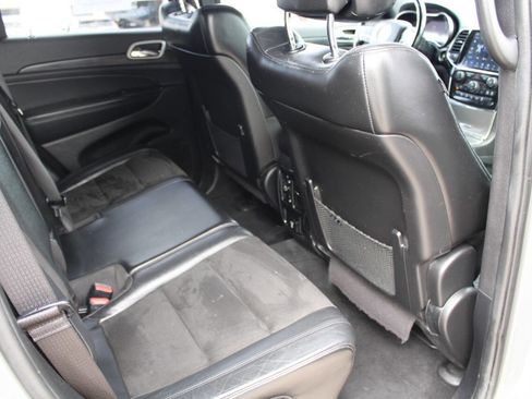 Used 2021 Jeep Grand Cherokee Laredo X AWD/4WD image 14