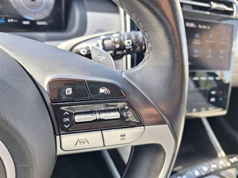 Used 2024 Hyundai Tucson Limited image 17