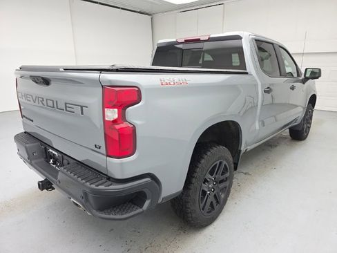 Used 2023 Chevrolet Silverado 1500 LT Trail Boss w/ LT Trail Boss Premium Package AWD/4WD image 12