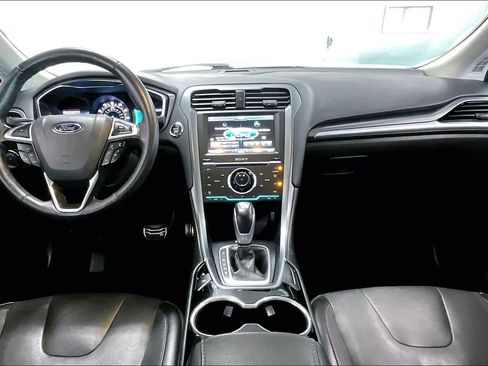 Used 2015 Ford Fusion Titanium image 9