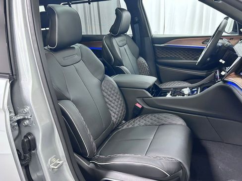 New 2026 Jeep Grand Cherokee L Summit AWD/4WD image 25