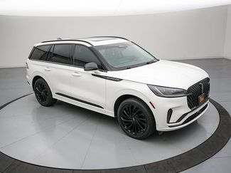 Used 2025 Lincoln Aviator Reserve w/ Equipment Group 201A AWD/4WD video 2