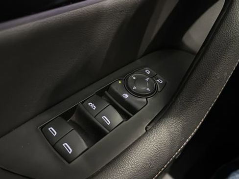 Used 2022 Chevrolet Blazer Premier w/ Enhanced Convenience Package image 16