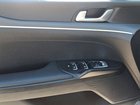 Used 2022 Kia K5 GT-Line image 12