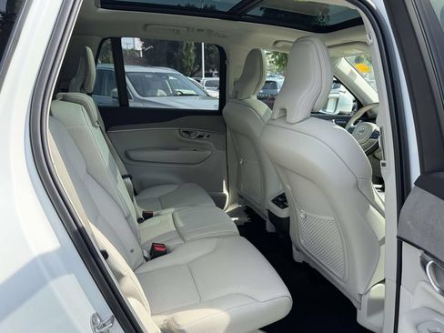 Used 2025 Volvo XC90 B6 Plus w/ Protection Package Premier AWD/4WD image 13