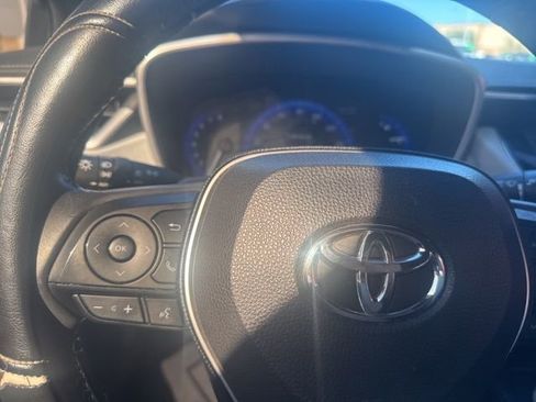 Used 2019 Toyota Corolla XSE image 14