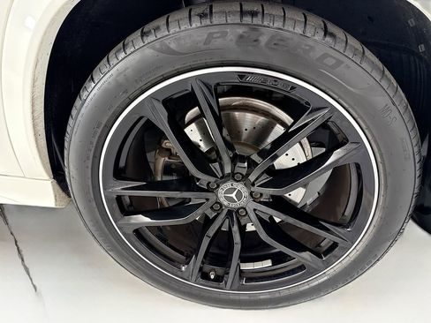 Used 2024 Mercedes-Benz GLS 450 4MATIC image 32