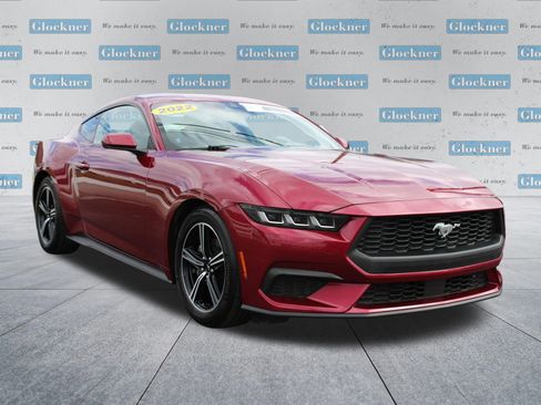 Used 2025 Ford Mustang Coupe image 3