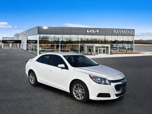 Used 2014 Chevrolet Malibu LT w/ Power Convenience Package FWD image 1