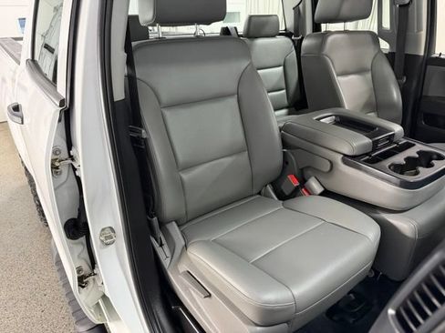 Used 2019 Chevrolet Silverado 2500 W/T w/ Snow Plow Prep Package AWD/4WD image 18