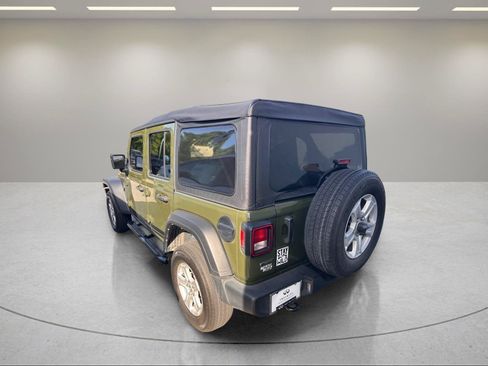 Used 2022 Jeep Wrangler Unlimited Sport AWD/4WD image 6