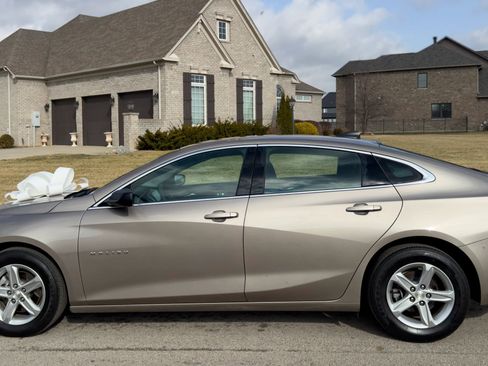 Used 2022 Chevrolet Malibu LS FWD image 7