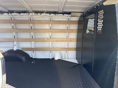 Used 2024 GMC Savana 2500 w/ Driver Convenience Package image 22