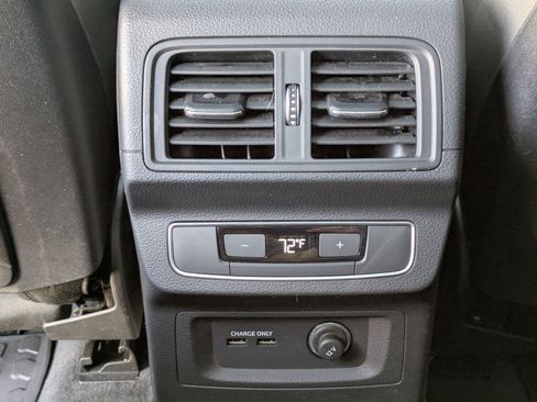 Certified 2025 Audi Q5 2.0T Premium w/ Convenience Plus Package image 24