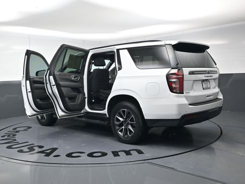 Certified 2023 Chevrolet Tahoe Z71 w/ Luxury Package image 28