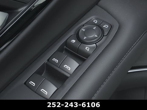 Used 2025 Chevrolet Suburban Z71 w/ Z71 Off-Road Package AWD/4WD image 30