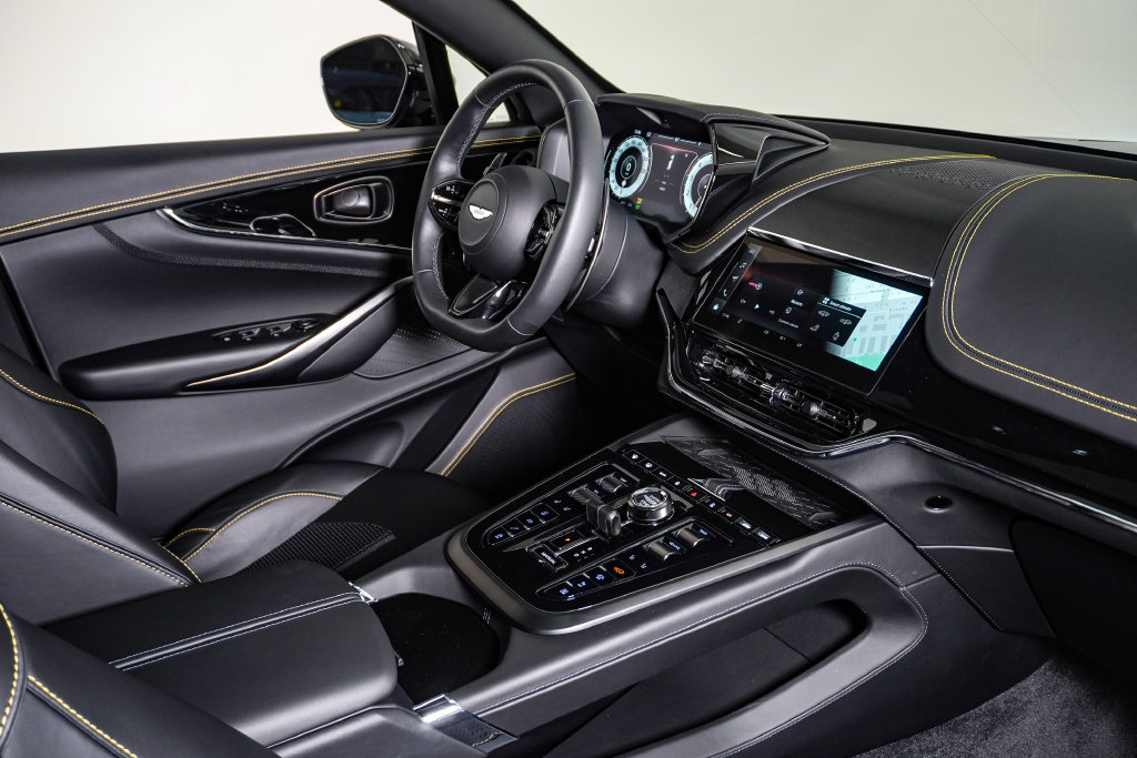 Used 2026 Aston Martin DBX 707 AWD/4WD image 17