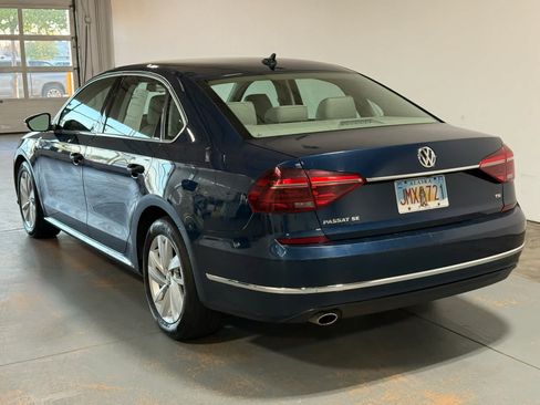 Used 2018 Volkswagen Passat 2.0T SE FWD image 3