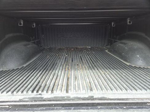 Used 2019 RAM 1500 Big Horn image 28