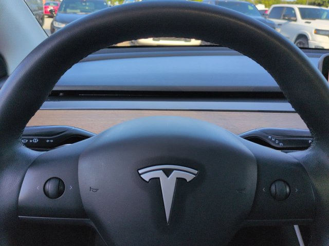 Used 2020 Tesla Model Y Long Range AWD/4WD image 29